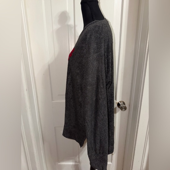 Plus size women’s 2XL sweater Gray Christmas Reindeer Sweater, shirt, top - Picture 5 of 6